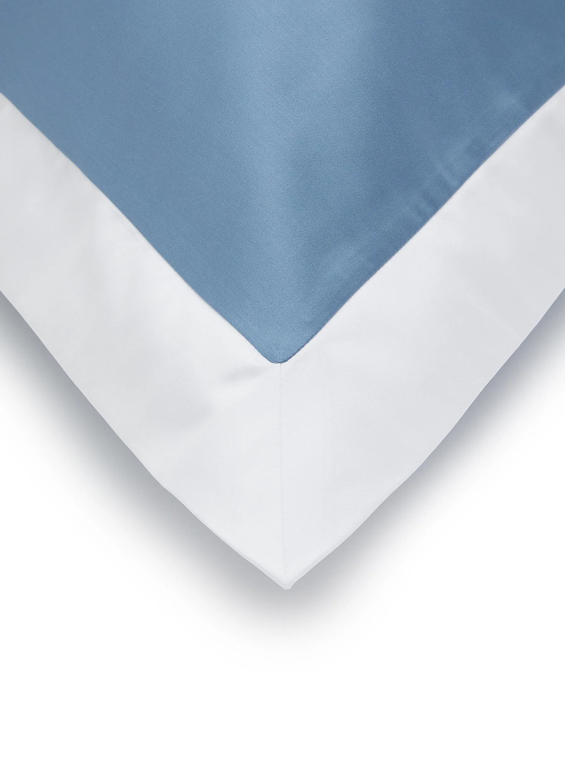 -----------CELSO DE LEMOS ---- ------------ ----Emma Pillow Case — Ciel --
