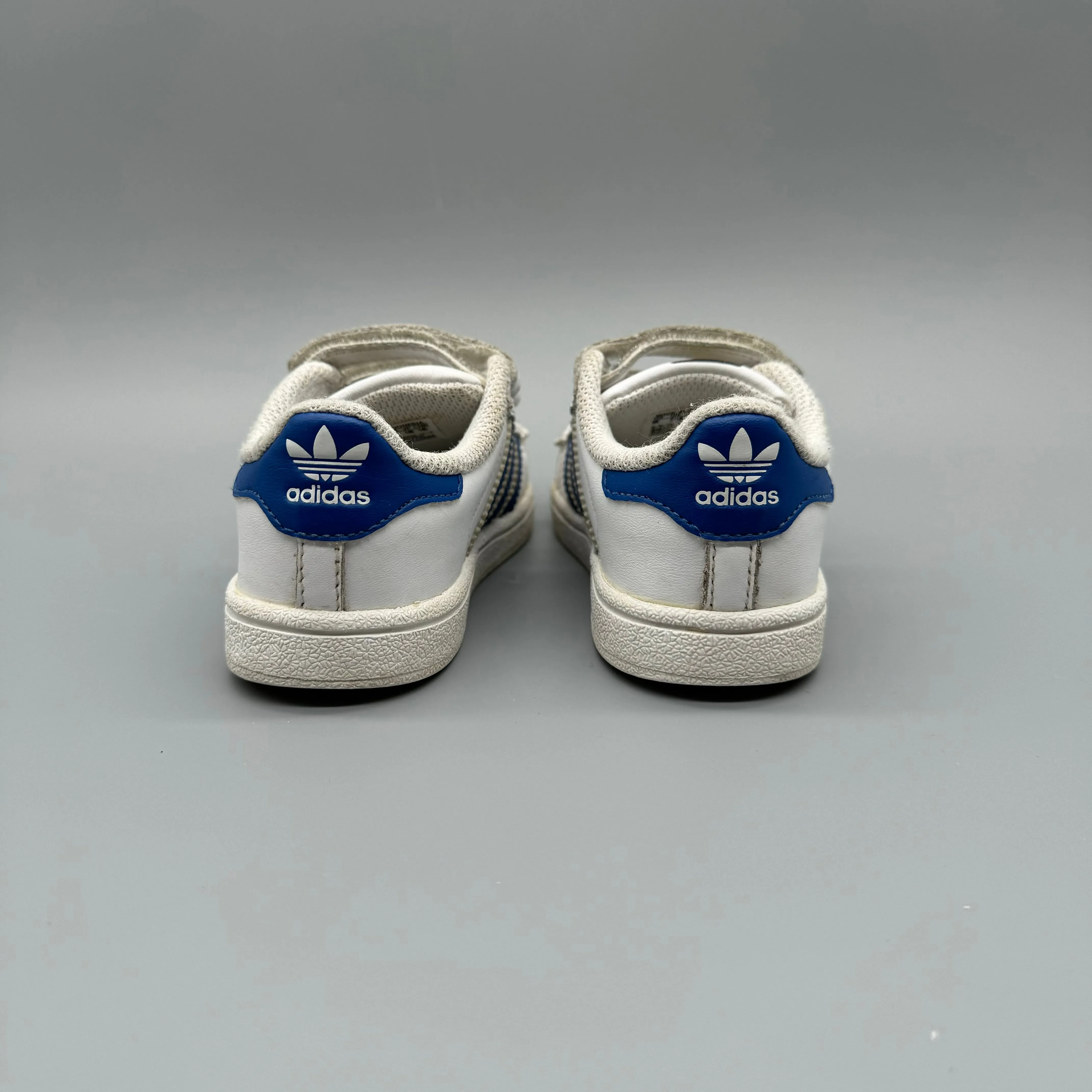 Adidas / Superstar / Runner / US8