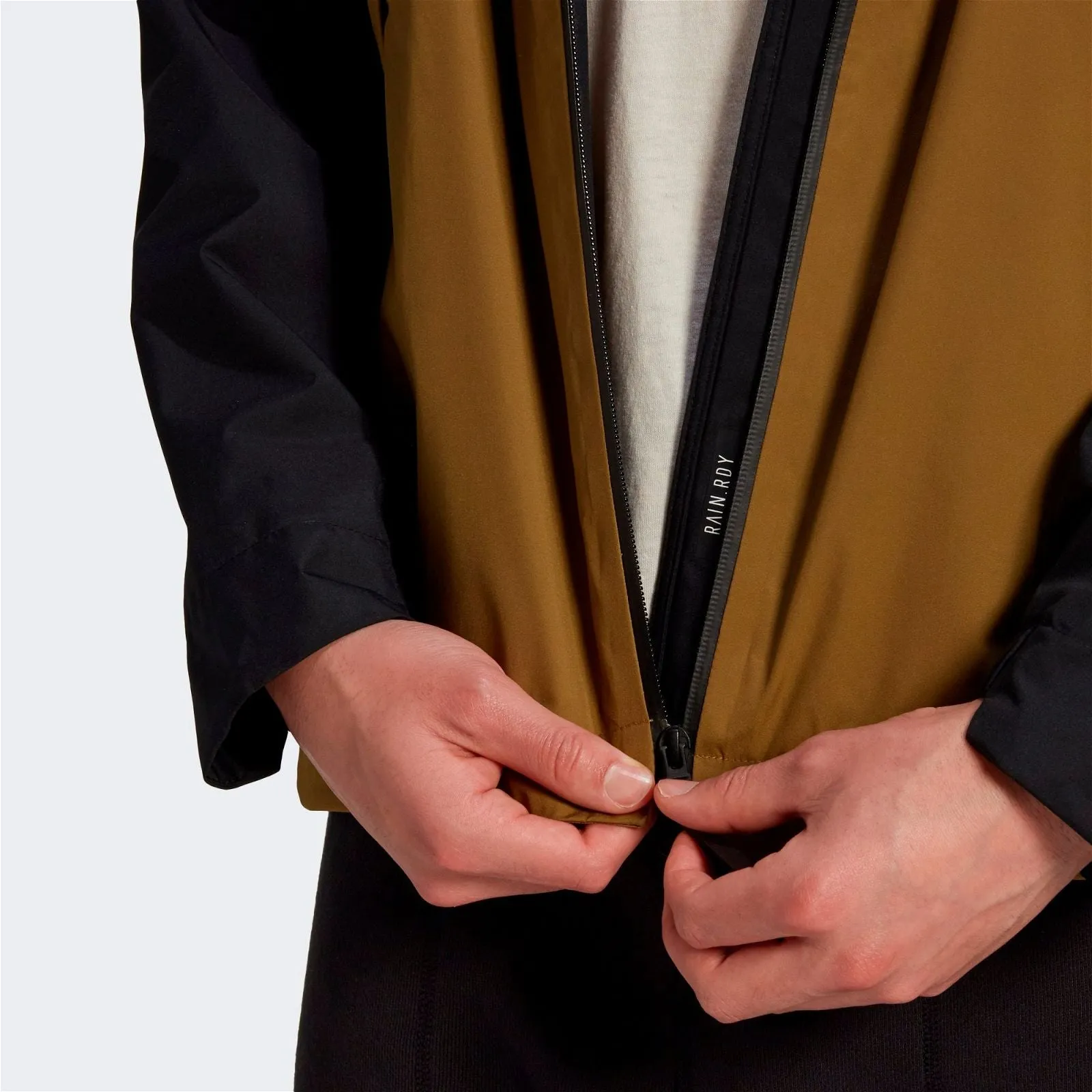 adidas Traveer RAIN.RDY Rain Jacket - Black