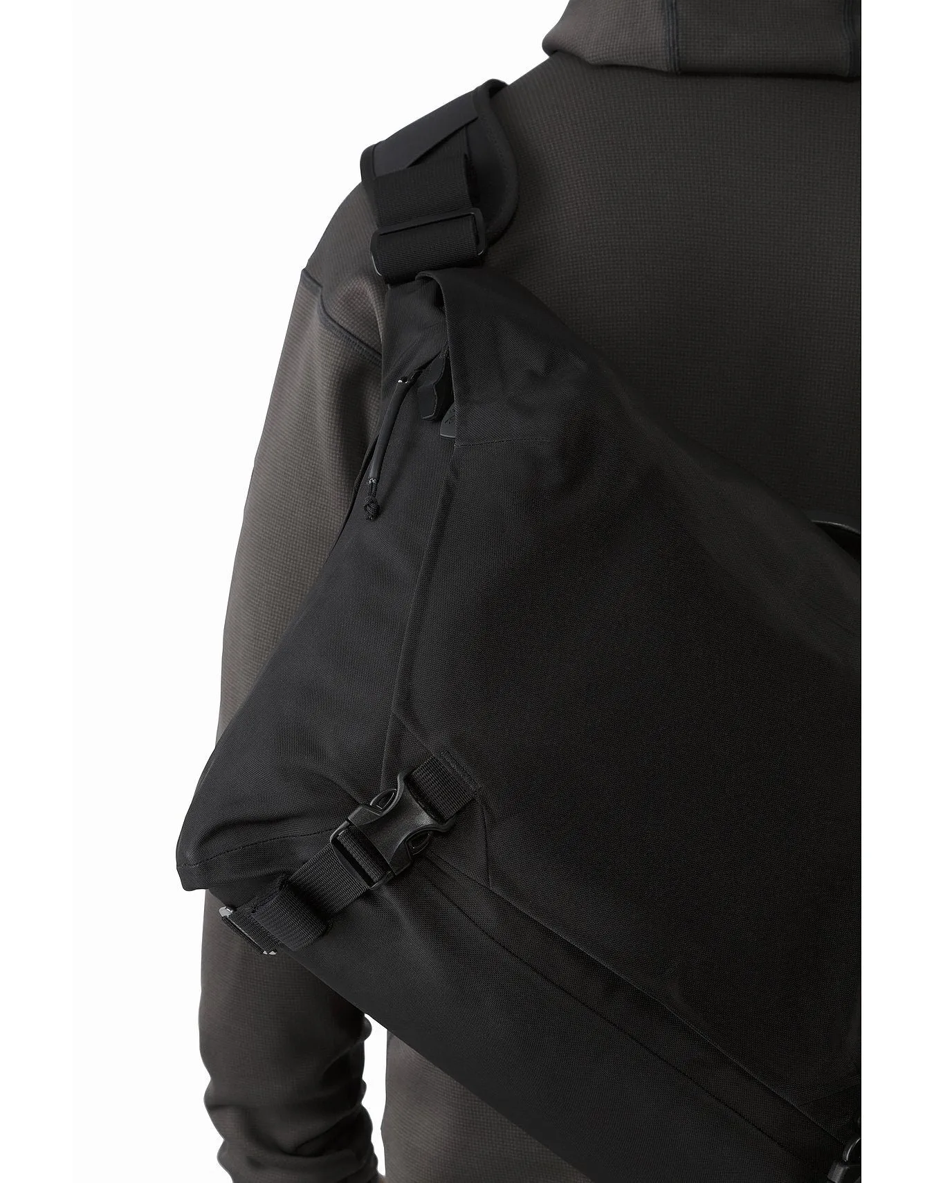 Arc'teryx LEAF Courier Bag 15