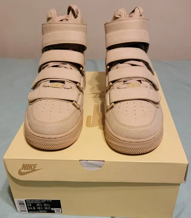 Billie eilish x nike air force 1 mushroom
