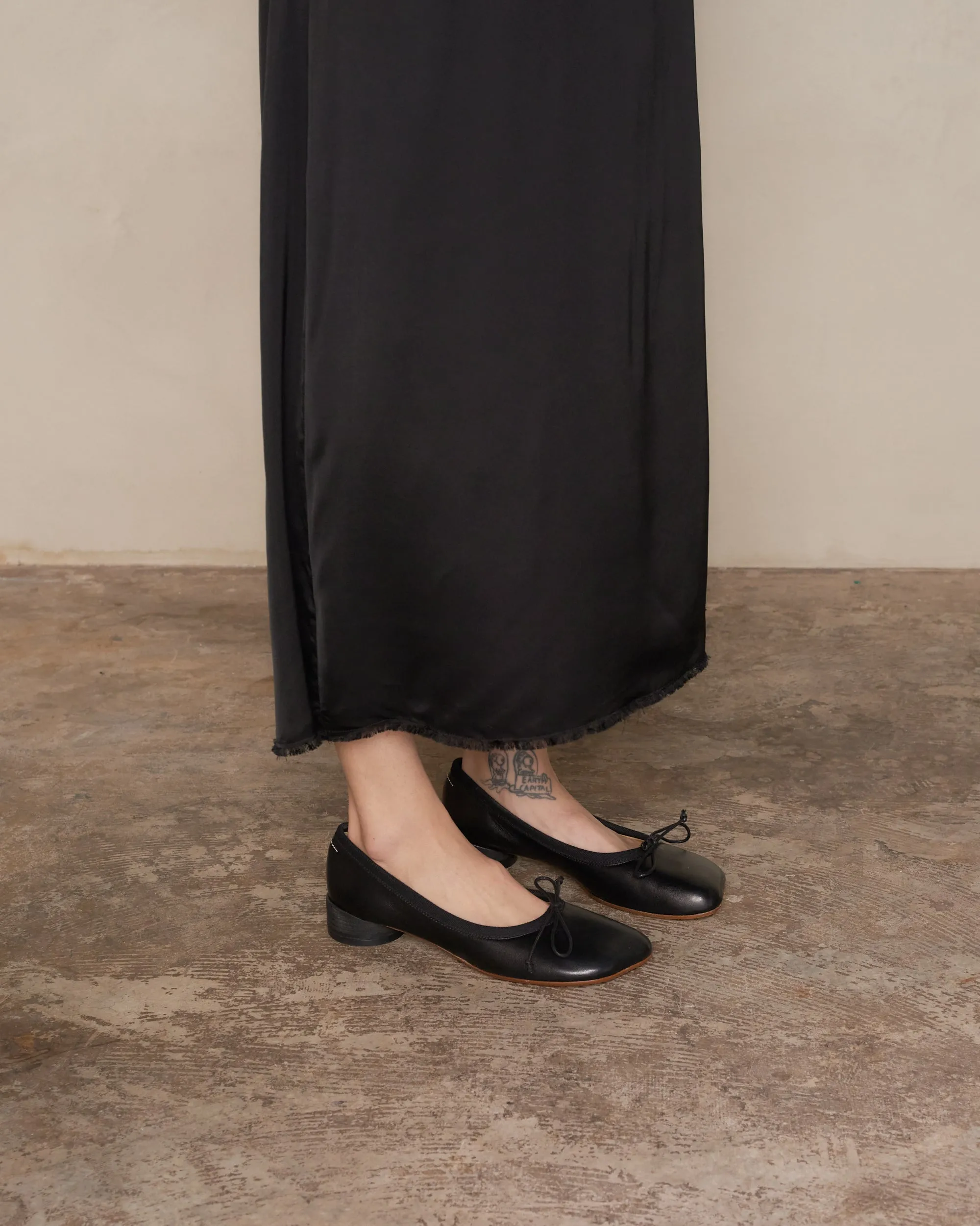 Black Anatomic Ballet Flats