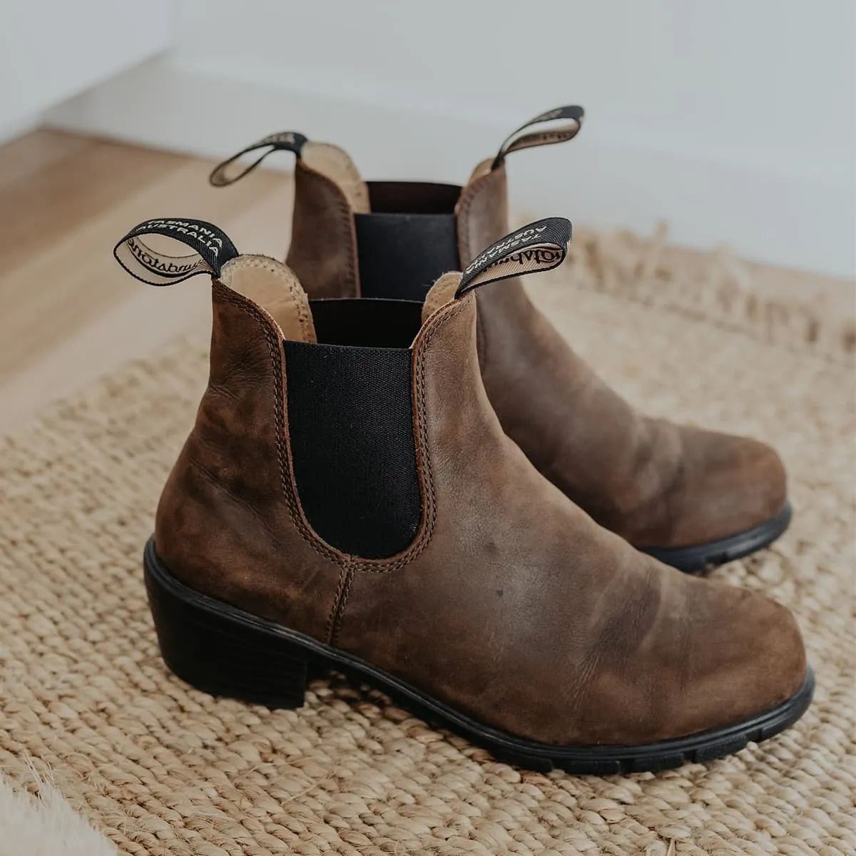 BLUNDSTONE 1673 Womens Heeled Boot