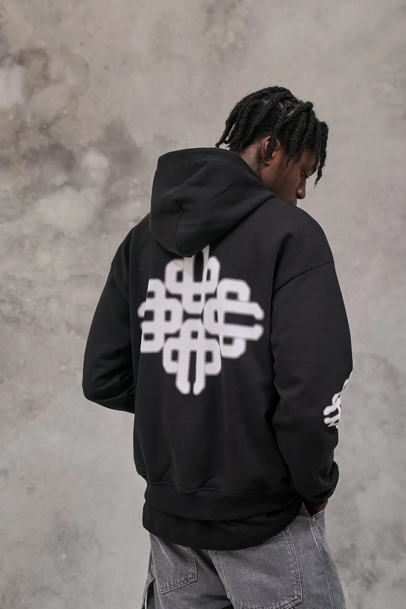 BLURRED EMBLEM GRAPHIC HOODIE - BLACK