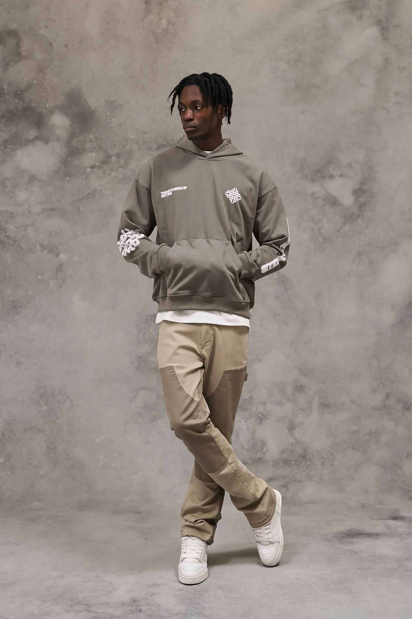 BLURRED EMBLEM GRAPHIC HOODIE - KHAKI