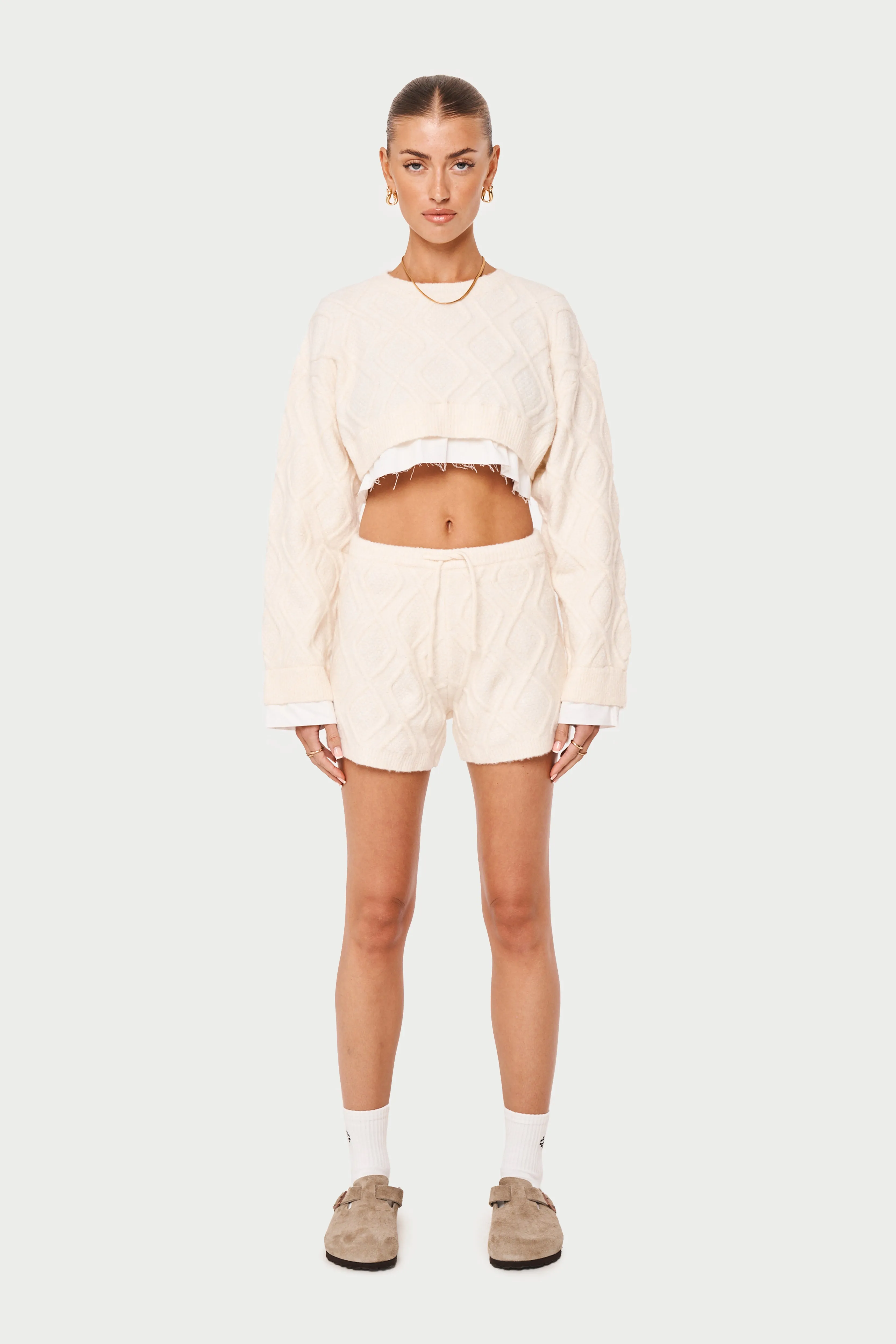 CABLE KNITTED CROPPED SWEATER - OFF WHITE