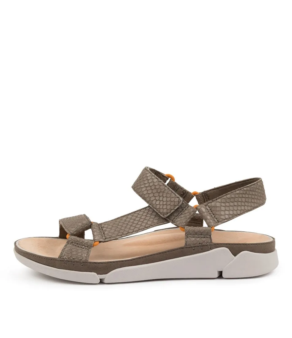 CLARKS Tri Sporty Sage Snake Lth