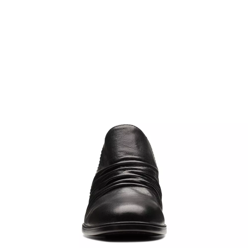 CLARKS  WOMENS EMILY 2 COVE BOOT