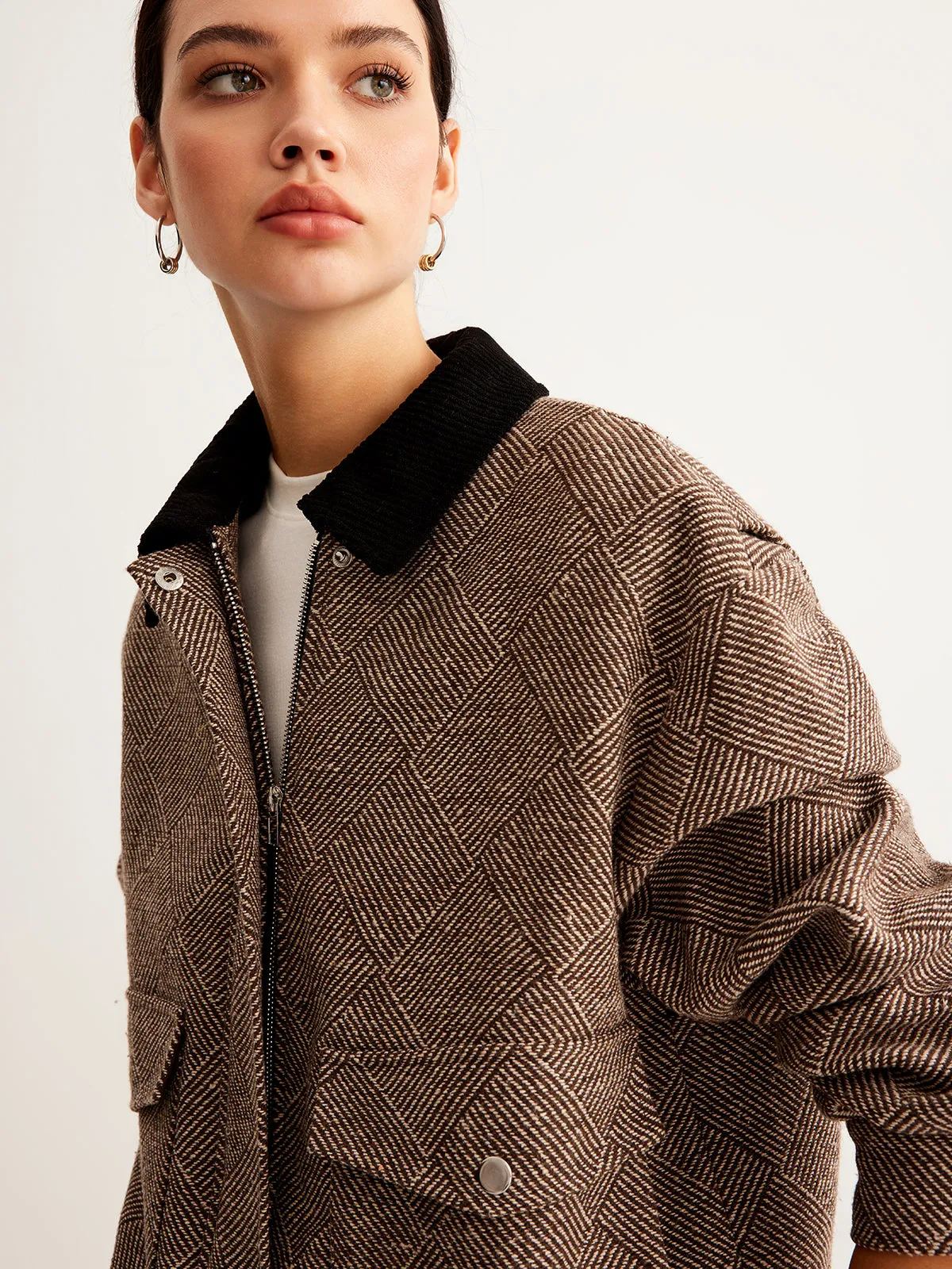 Contrast Collar Rhombic-Pattern Zipper Jacket