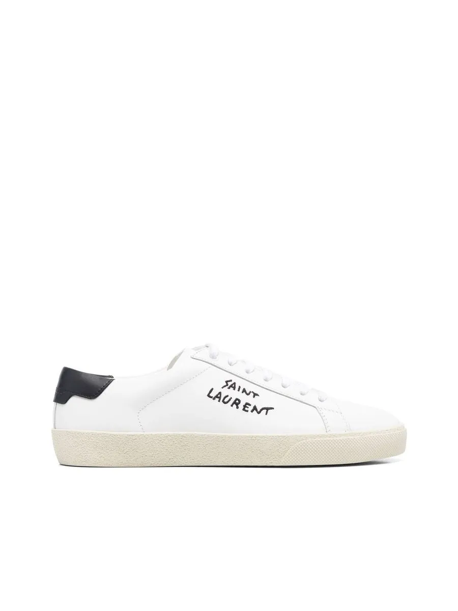 Court Classic Lowtop Sneakers