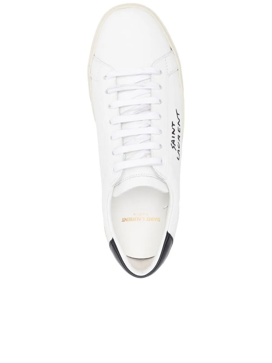 Court Classic Lowtop Sneakers