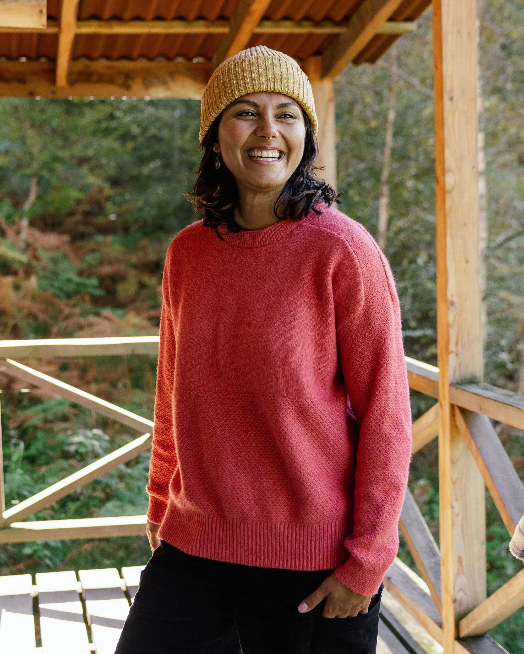Cove Recycelter Gestrickter Pullover - Mineralrot