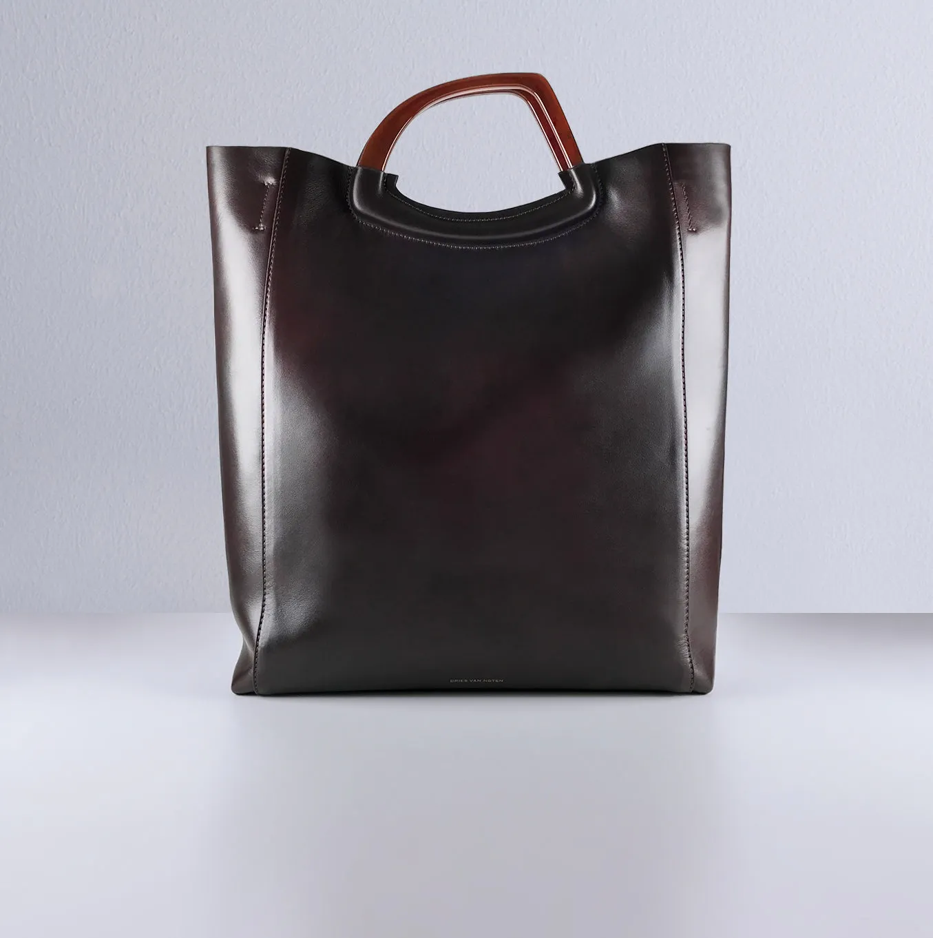CRISP TOTE
