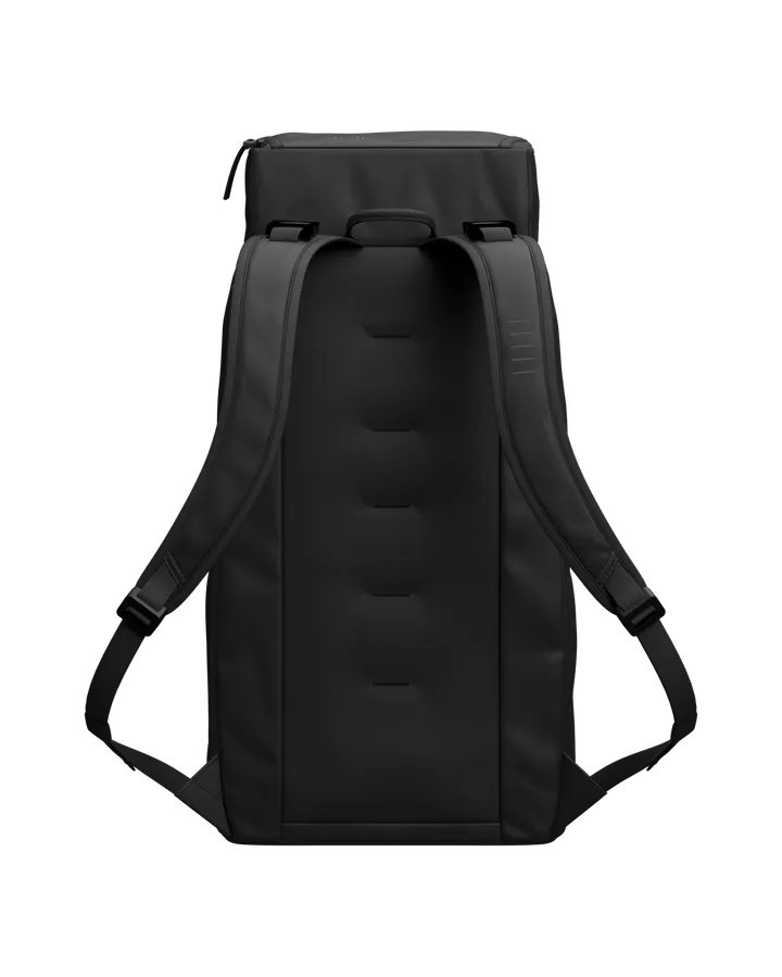 DB Journey - Hugger 30L Backpack - Black Out