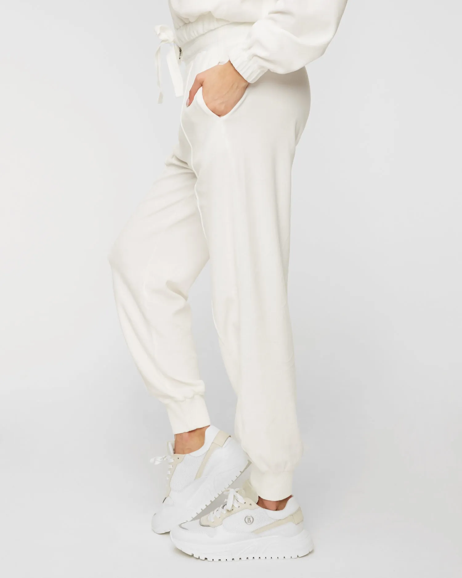 DEHA MOVE velour trousers B74546-18001
