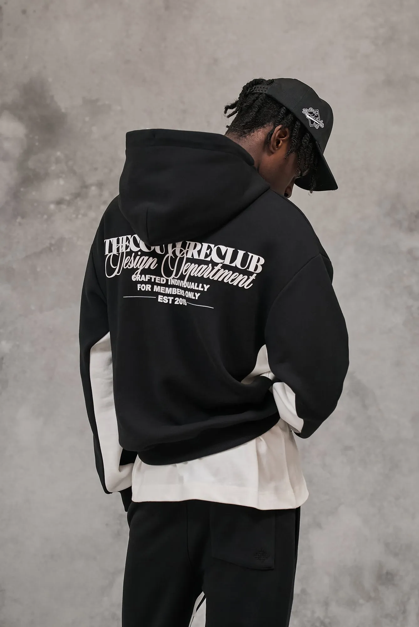 DESIGN DEPARTMENT PANEL HOODIE - BLACK