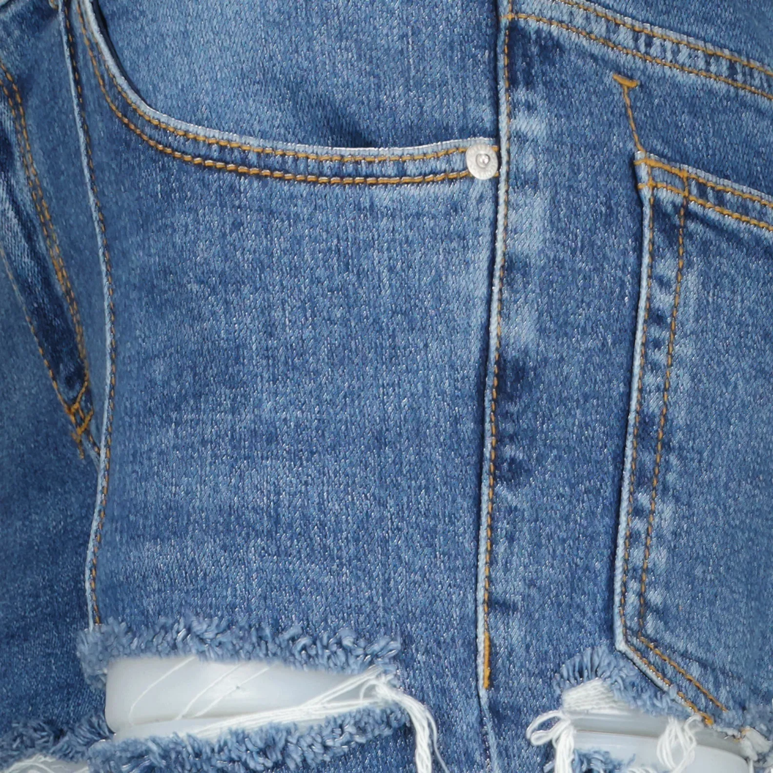 Destroyed Jeans