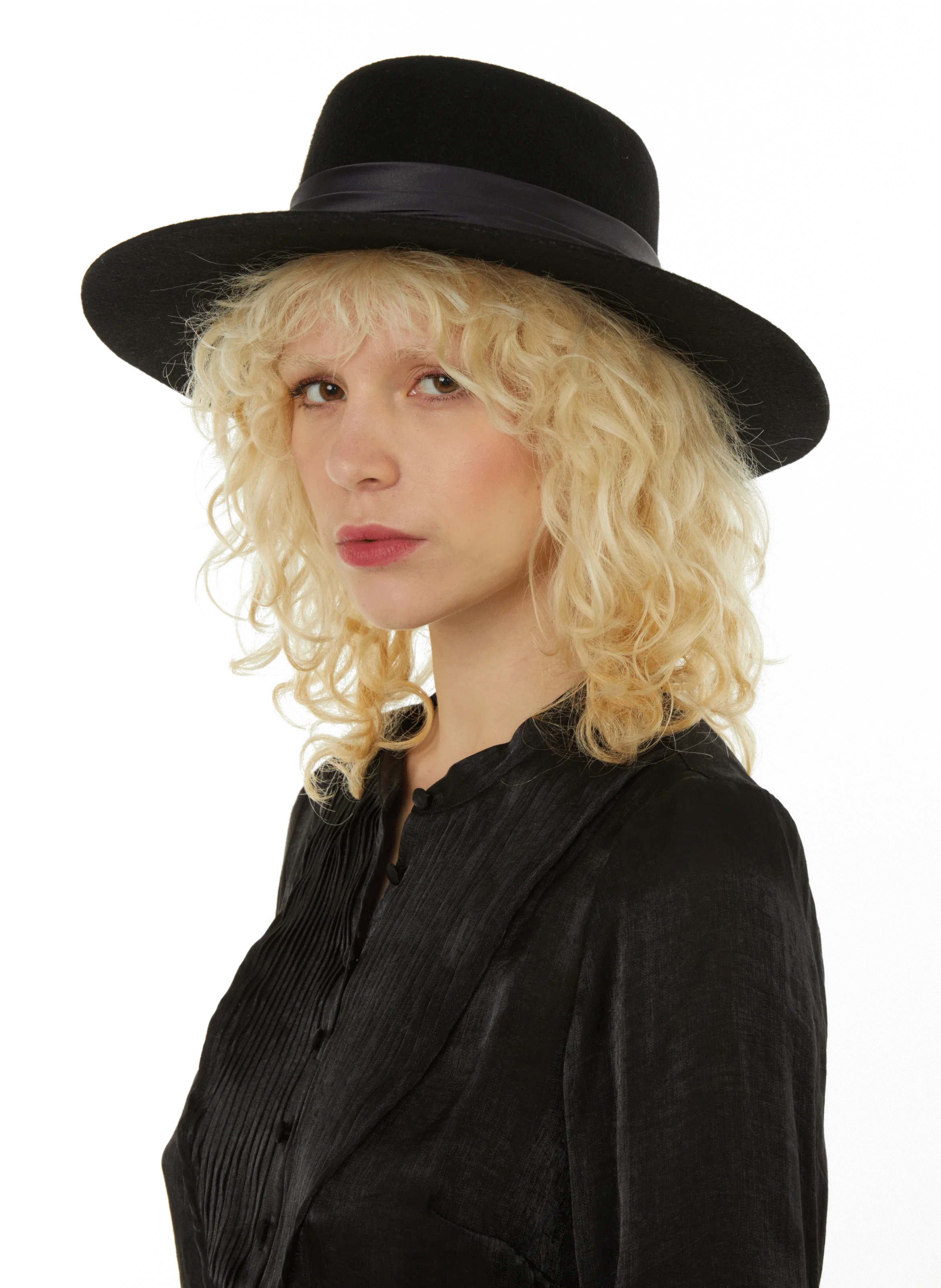 DILARA LATROUS  Wool hat  - Black