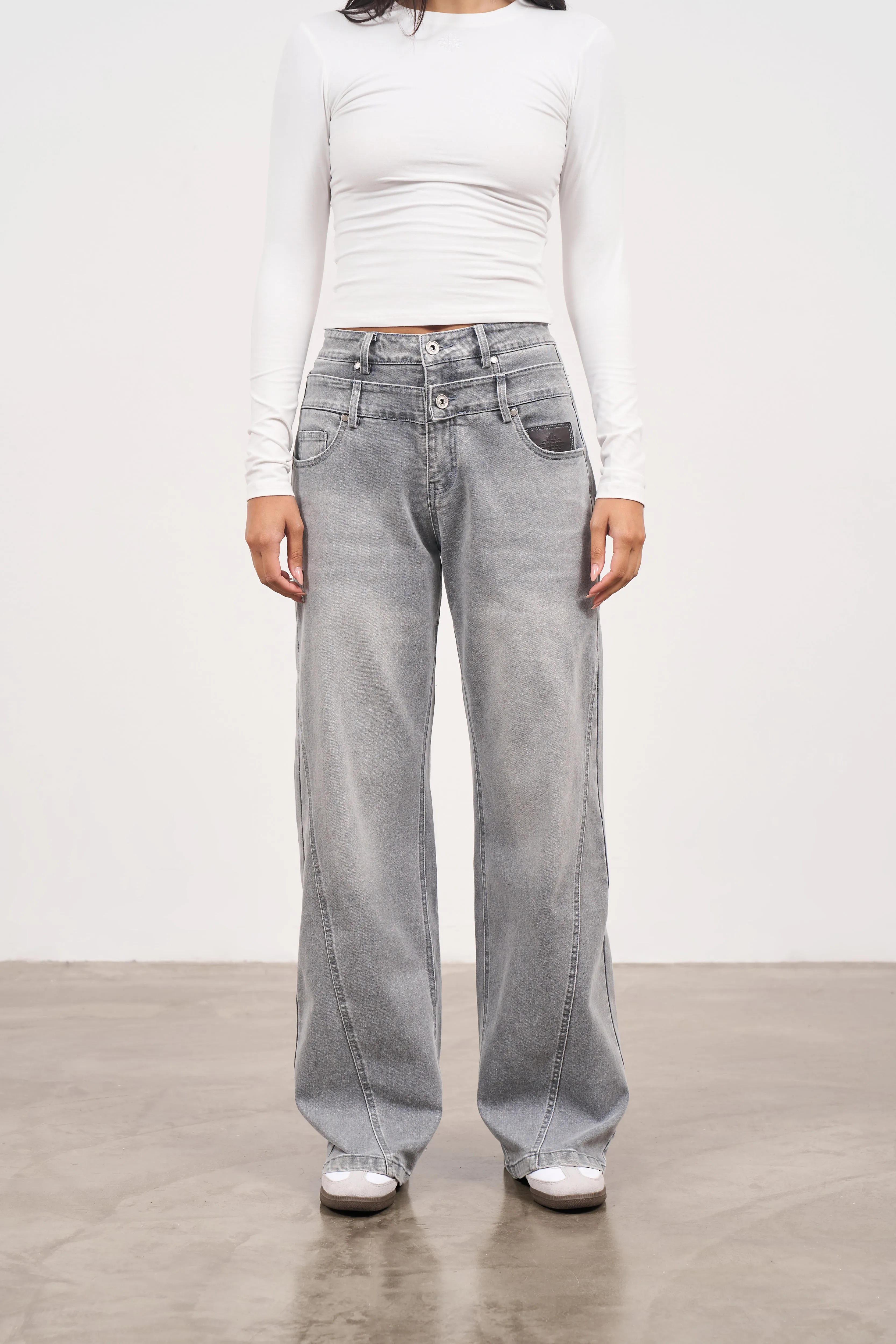 DISTRESSED DOUBLE WAISTBAND JEANS - GREY WASH