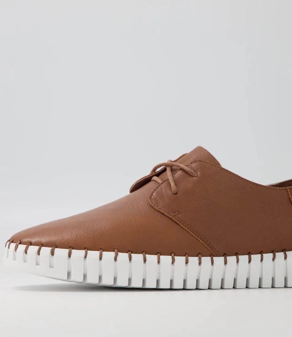 DJANGO & JULIETTE Hollis Cognac Leather Sneakers