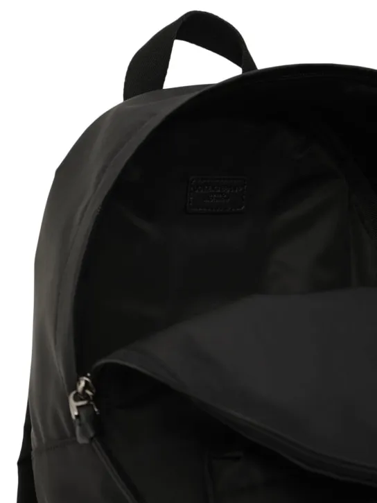 Dolce&Gabbana   Embroidered logo poly backpack 