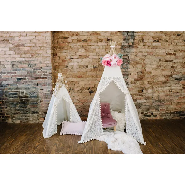 E&E Eleanor Play Tent, Cream/Lace