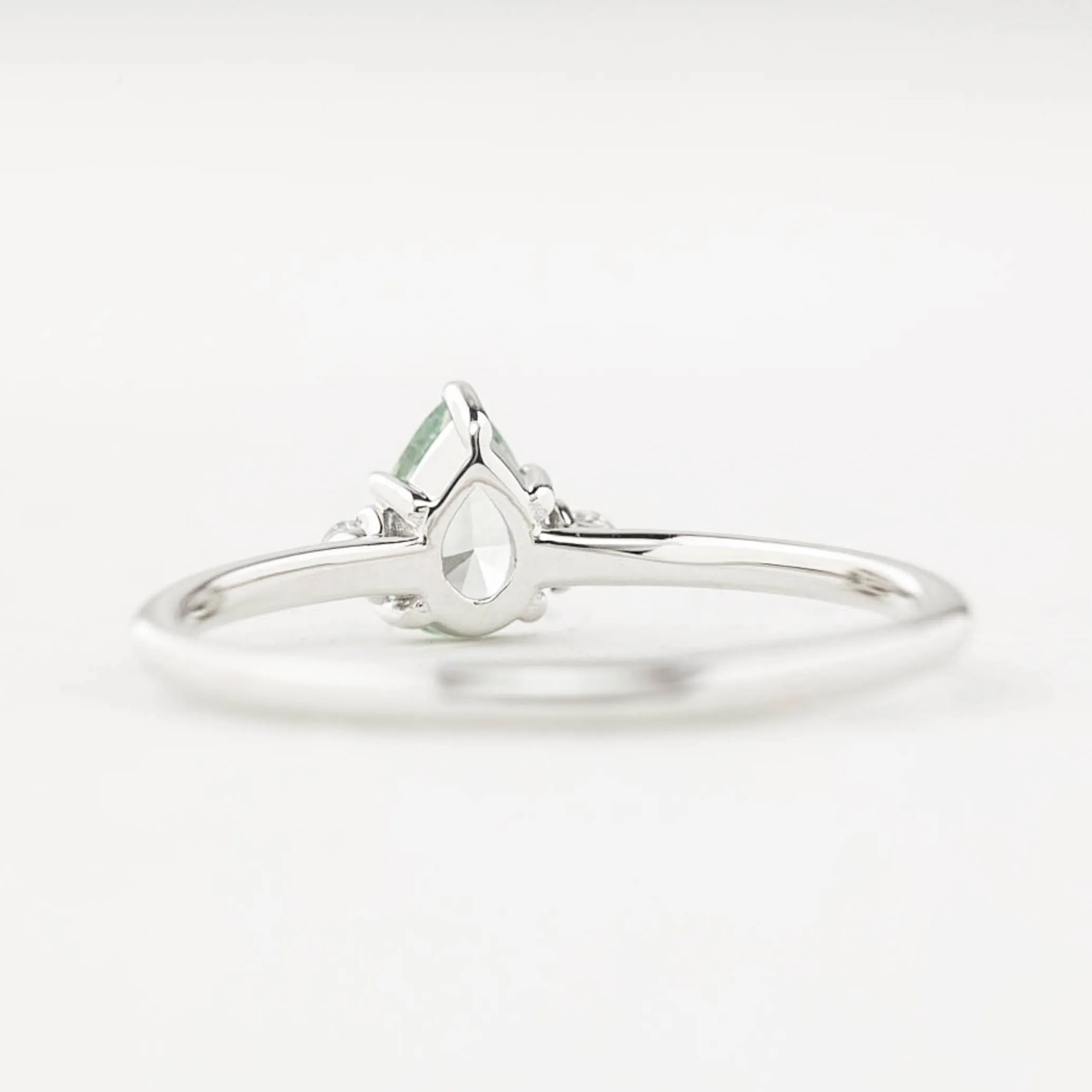 Emilie Ring 6mm 0.55ct Light Green Montana Sapphire 14K White Gold