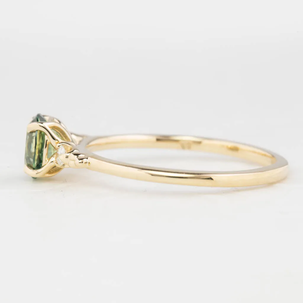 Estel Ring 6x5mm 0.85ct Light green Montana Sapphire, 14K Yellow Gold