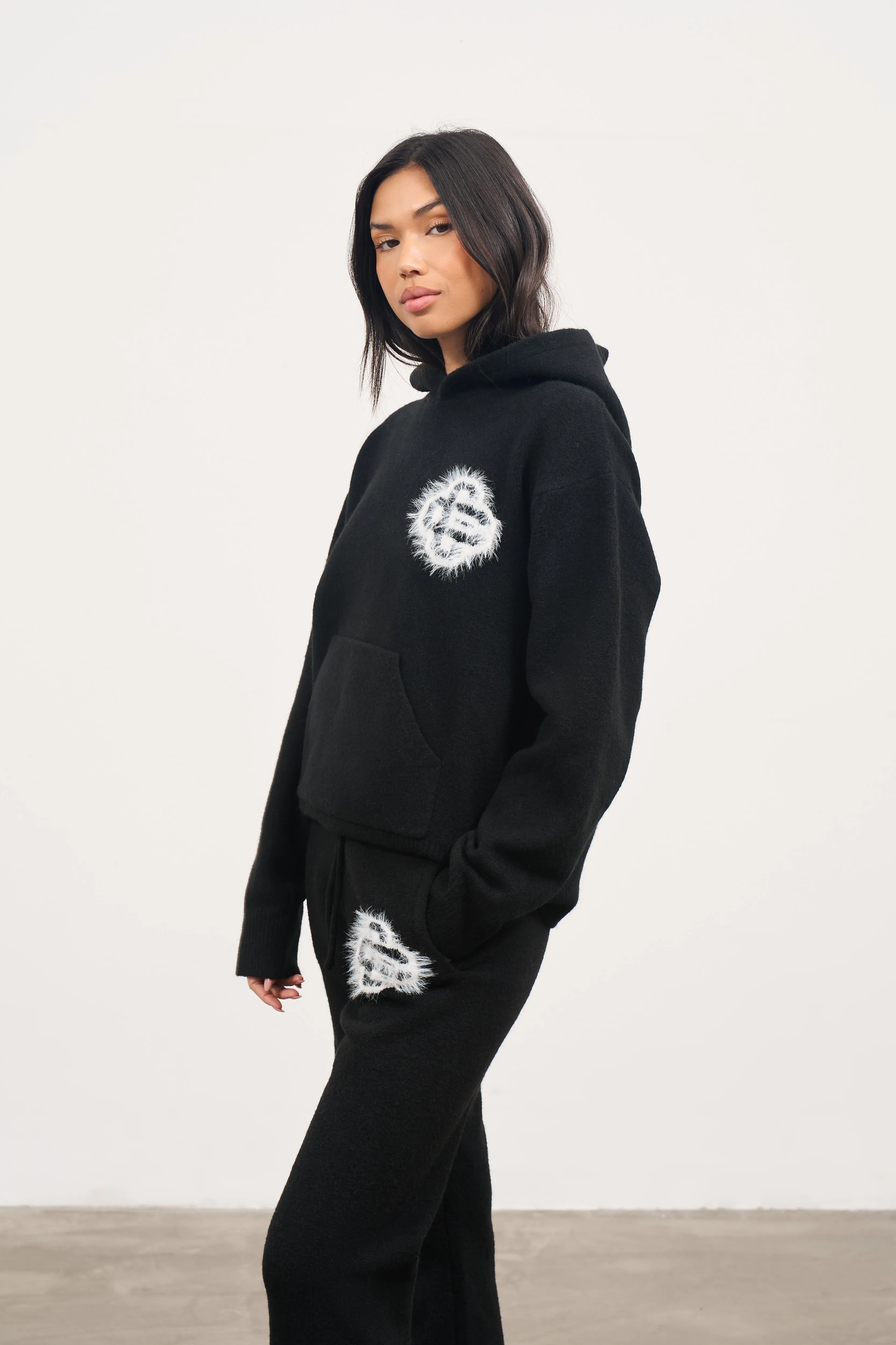 FLUFFY EMBLEM KNITTED HOODIE - BLACK