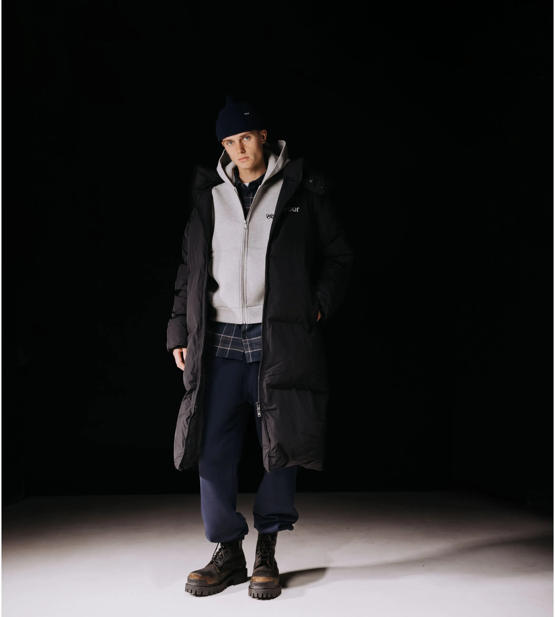 FOUR    Long Logo Puffer Jacket Black