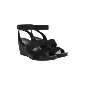 Gennignite Black Nubuck Wedge