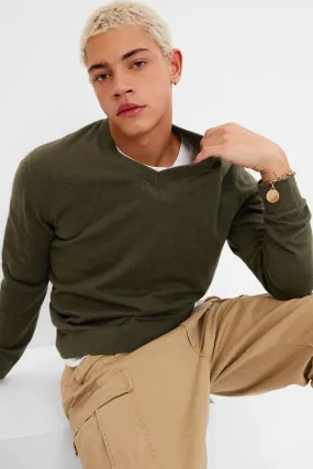 Green Mainstay V-Neck Jumper