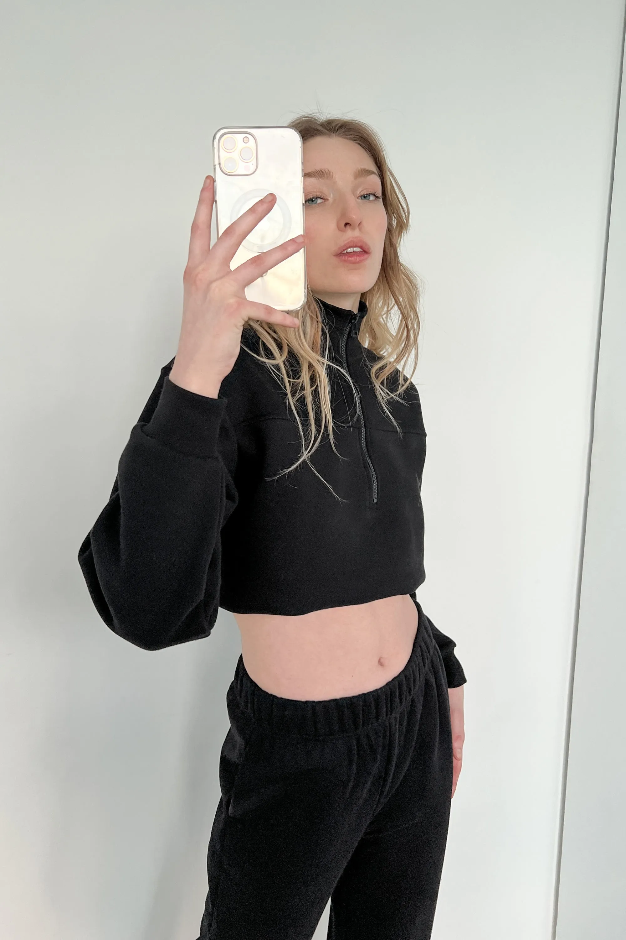 HALF ZIP PULLOVER
