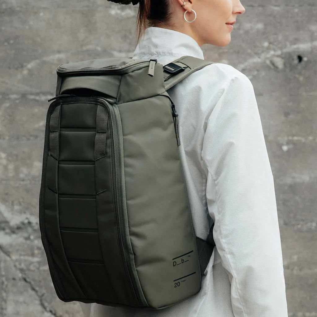 Hugger Backpack 20