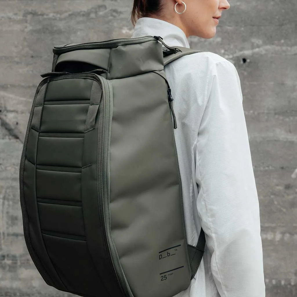 Hugger Backpack 25