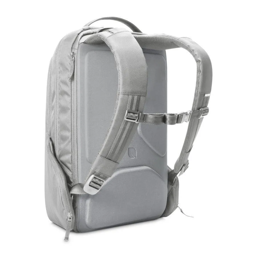 INCASE ICON BACKPACK // GRAY