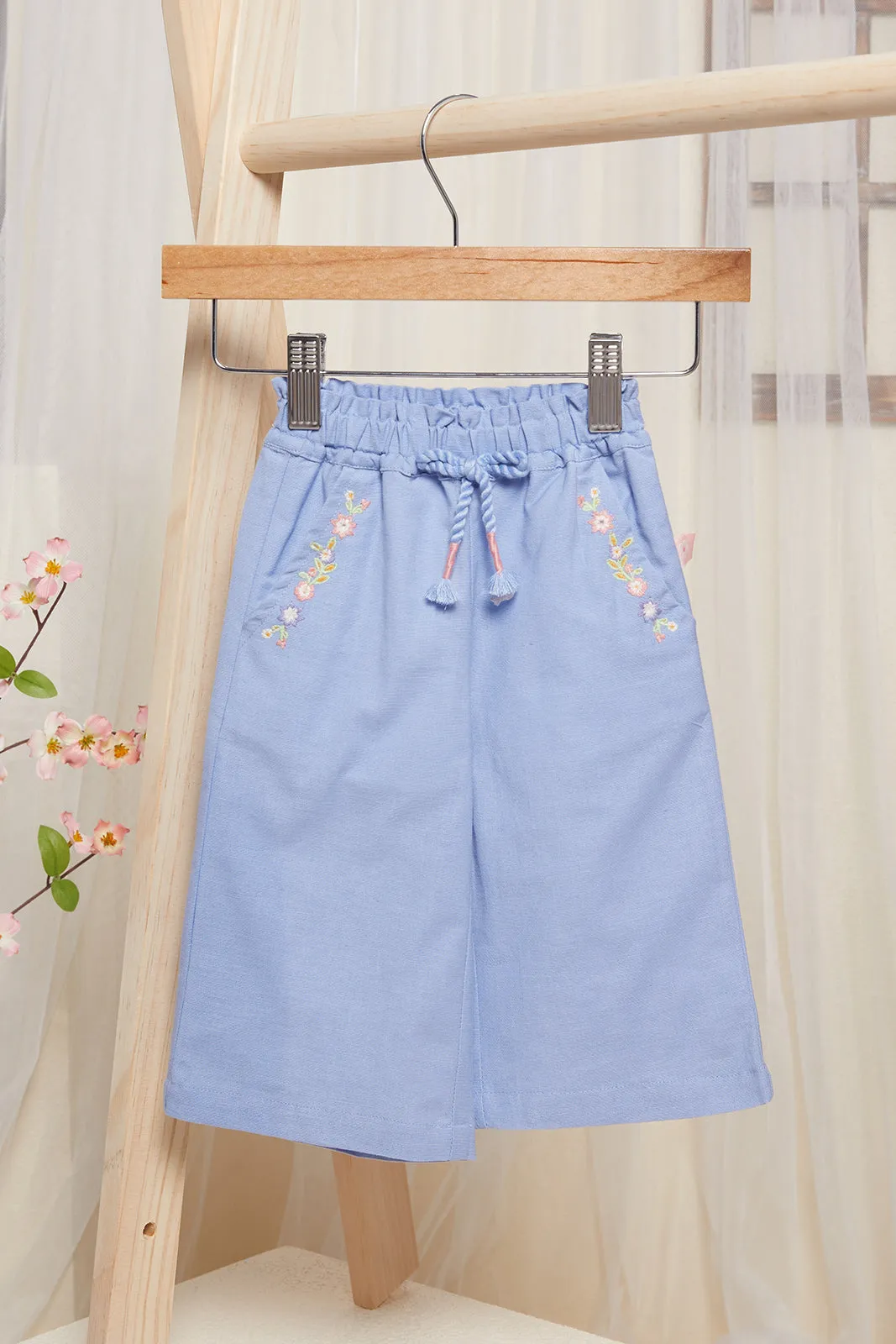 Infant Girls Blue Baggy Jeans With Embellishment