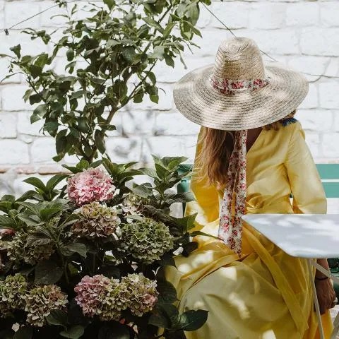 --Liberty Blue Flower Ribbon Straw Hat-