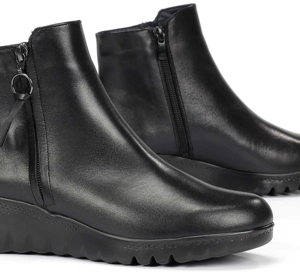 LIVE F2100 Black Ankle Boot