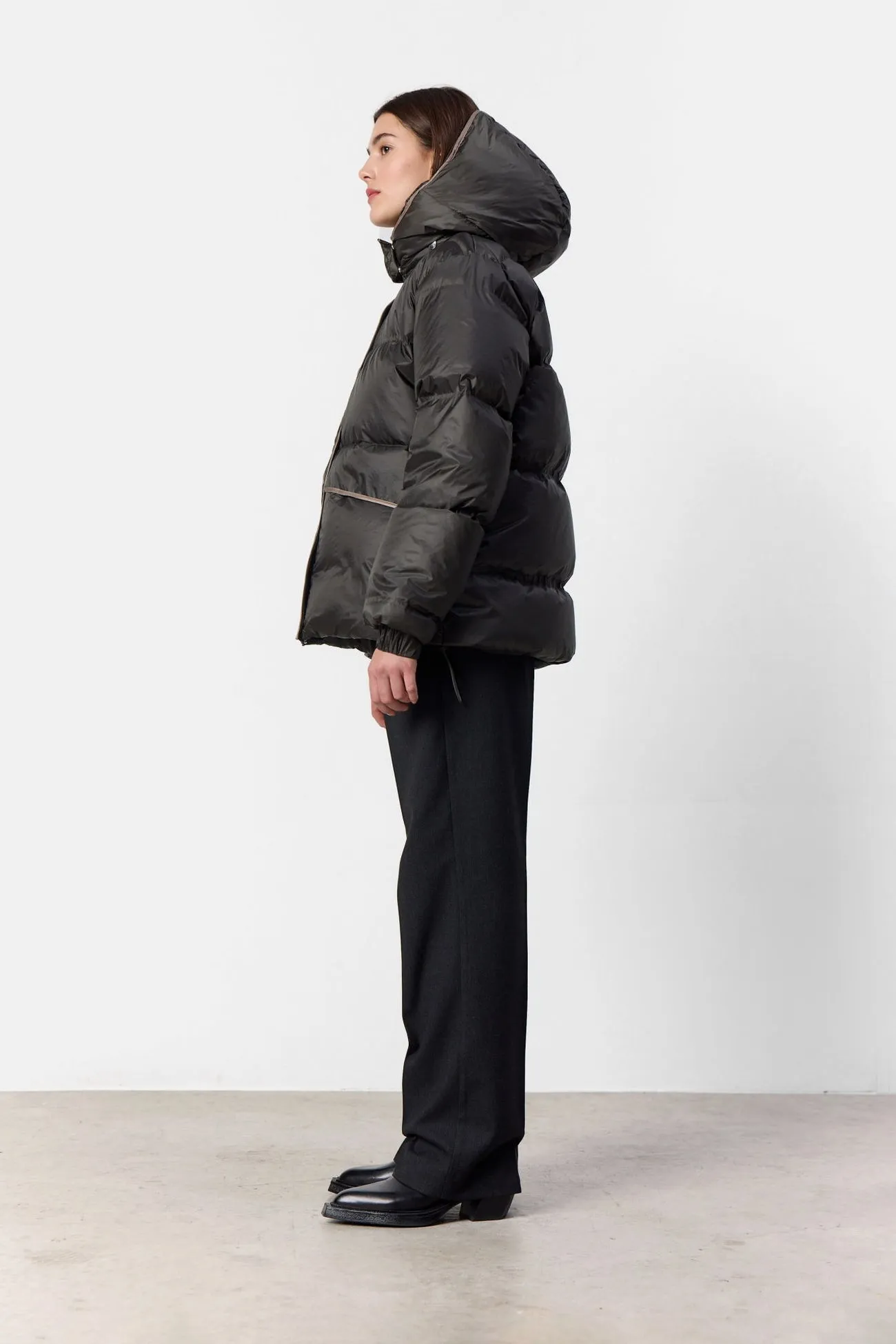 LR-Holly 5 Short Down Jacket Black