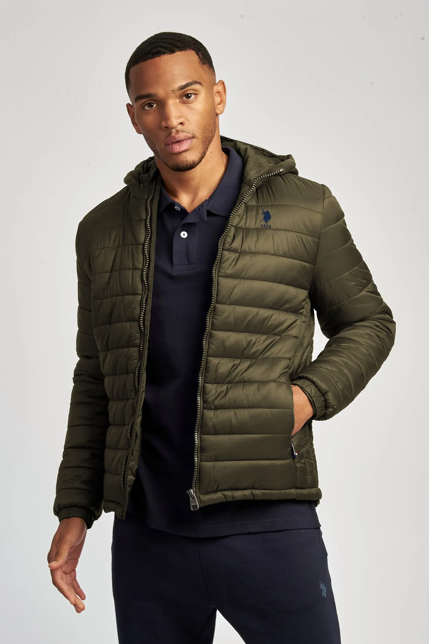 Mens Lightweight Puffer Jacket in Army Green