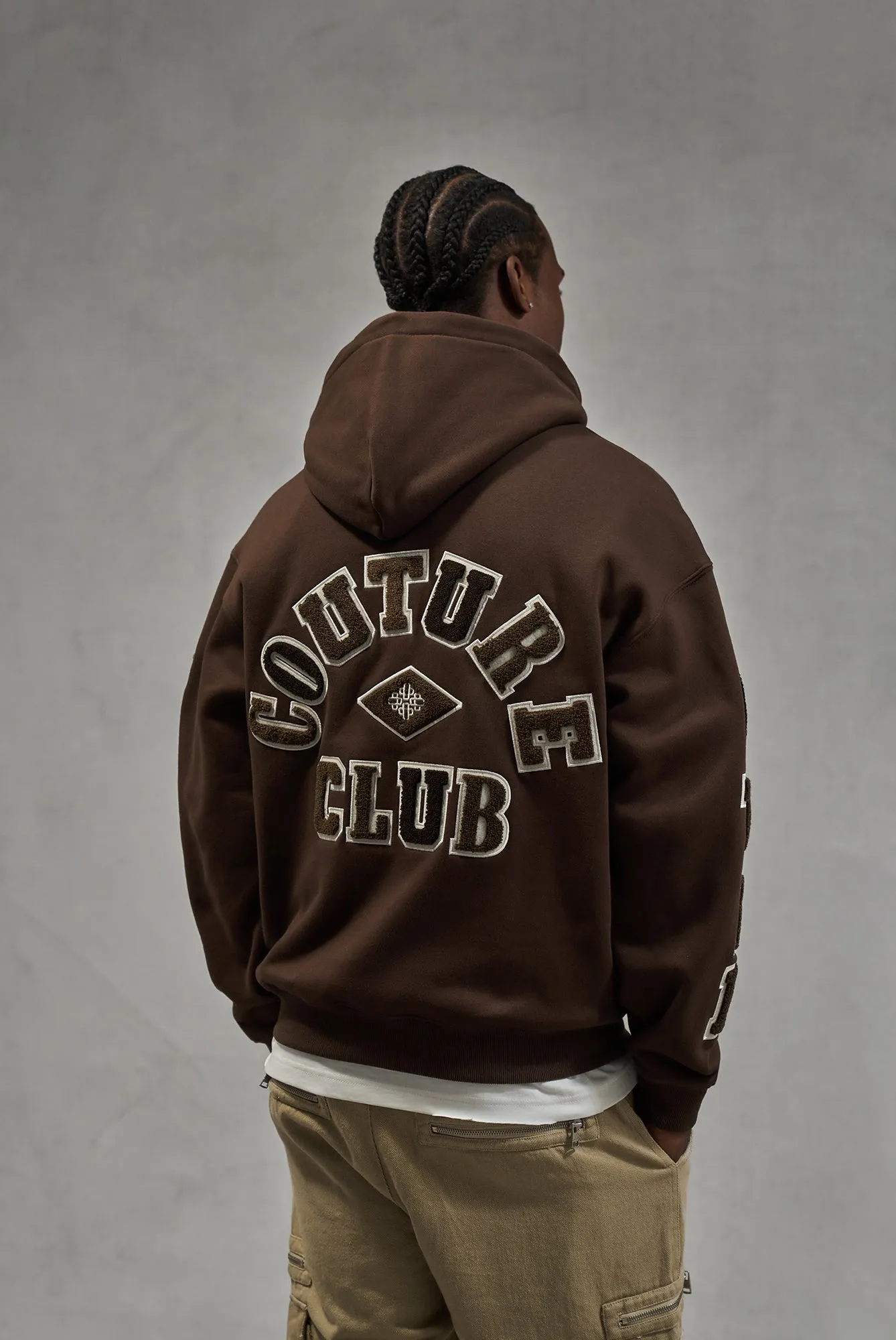 MULTIBADGE CHENILLE RELAXED HOODIE - BROWN