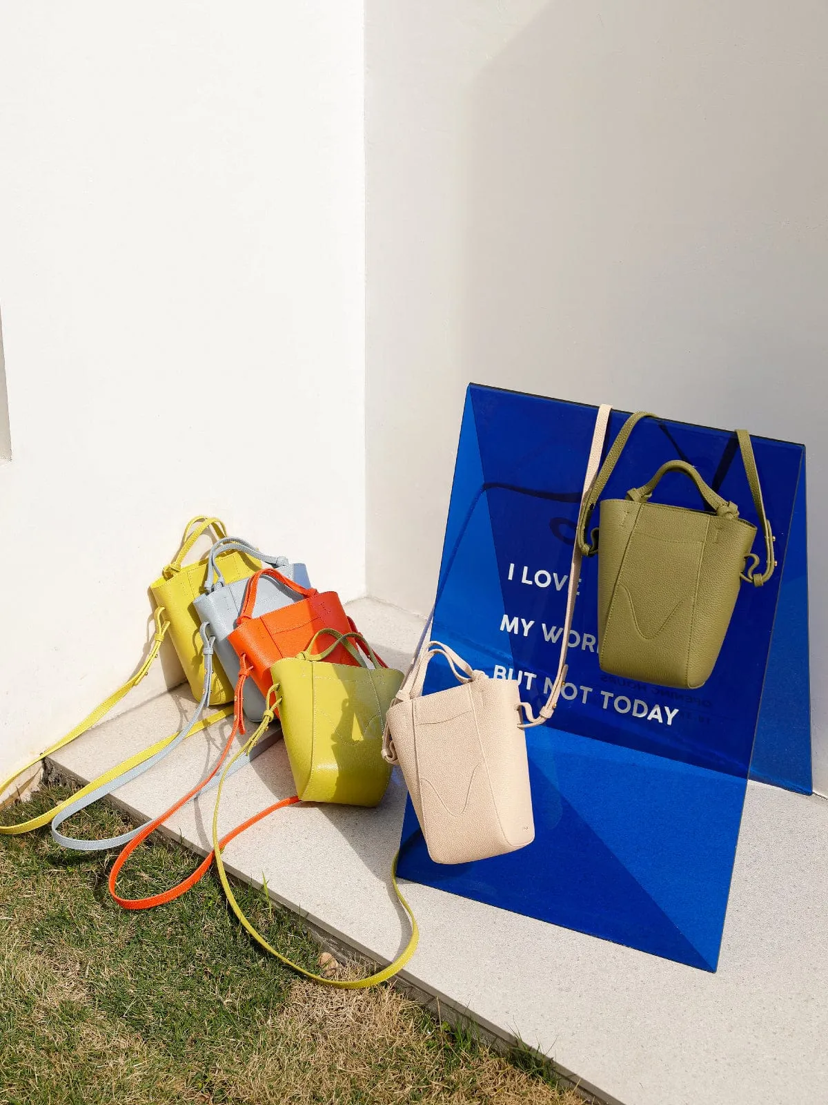 Nano Marina Bucket Bag Blush