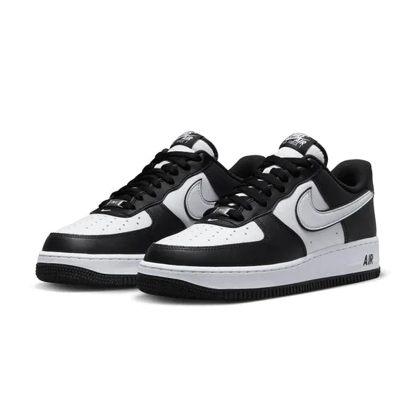 Nike Air Force 1 07 - Black / White