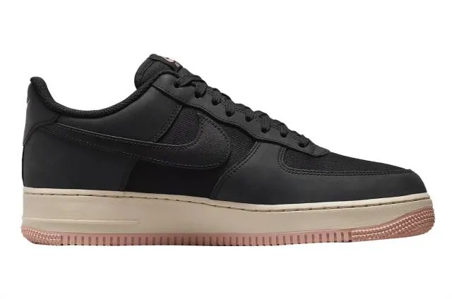 Nike air force 1 low lx black red stardust