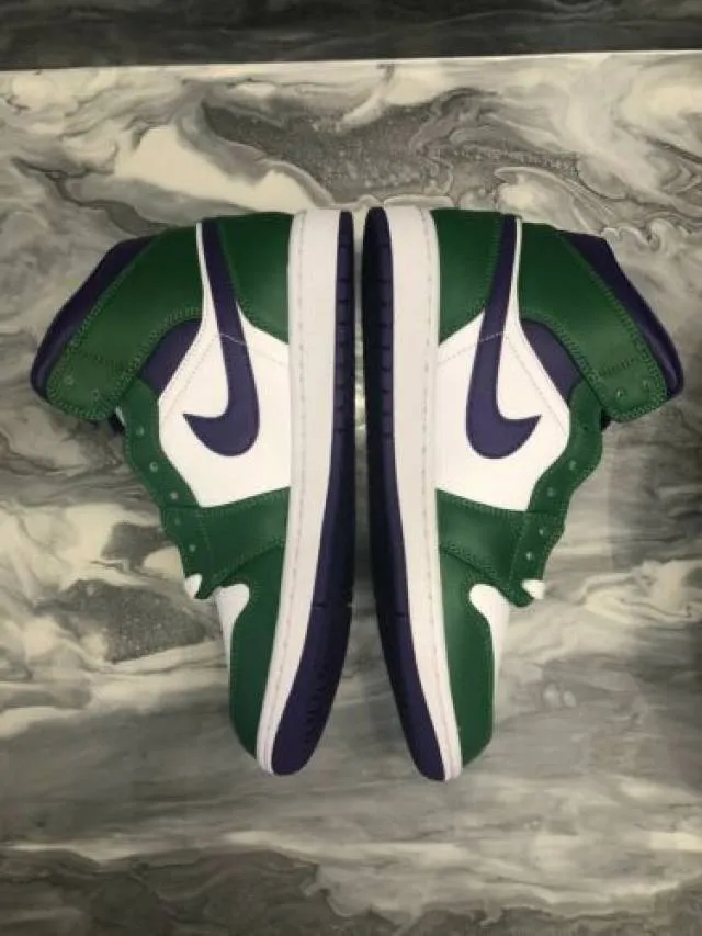 Nike air jordan 1 mid incredible hulk
