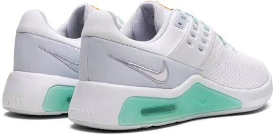 Nike Air Max Bella TR 4 sneakers White