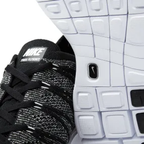 Nike Free FlyknitBlack & White