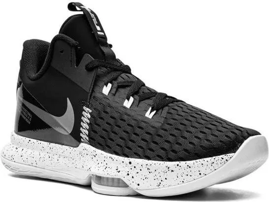 Nike LeBron Witness V sneakers Black