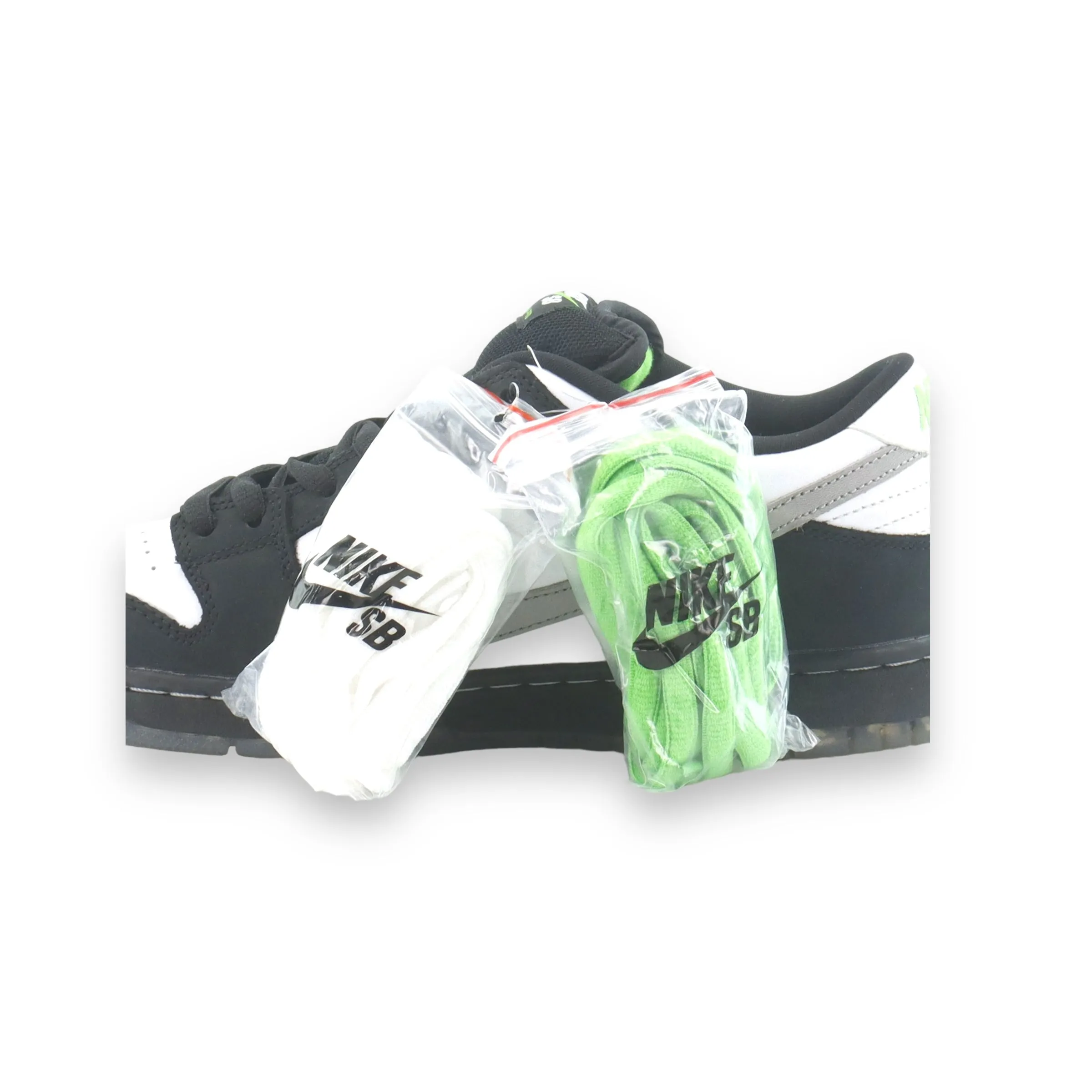 Nike Nike SB Dunk Staple Panda Pigeon
